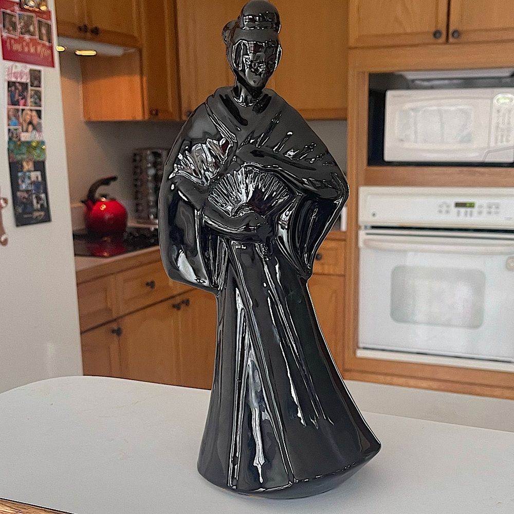 Gorgeous Japanese style figurine with fan- feels heavy